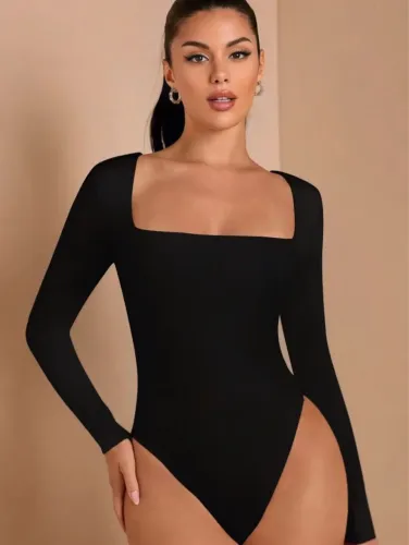 Body manga longa decote quadrado