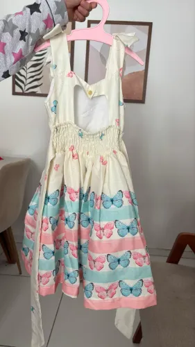 Vestido Infantil Temático Borboletas - Encantador e Delicado