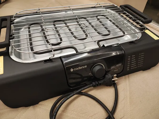 Churrasqueira Elétrica Cadence - 220V