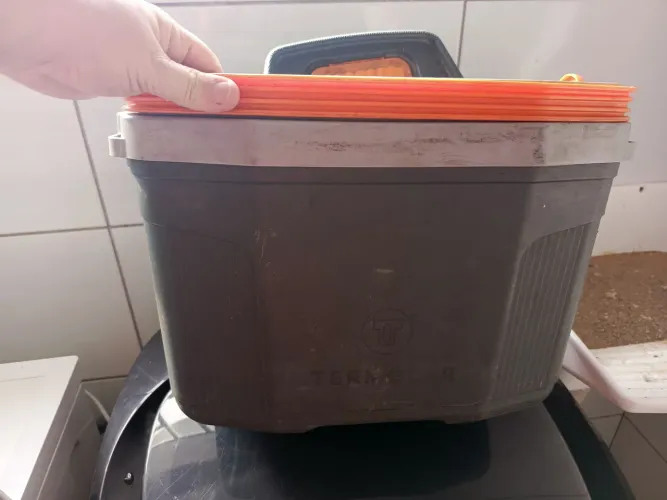 Caixa térmica 20 lts