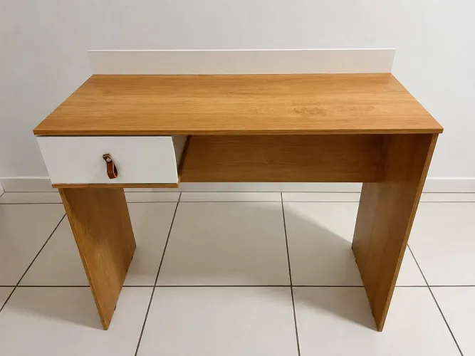Mesa de estudos - NOVA?