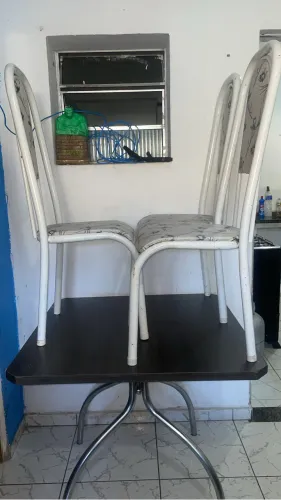 Mesa 4 cadeira 