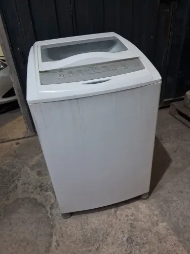 Vendo máquina de lavar Brastemp 12kg funcionando perfeitamente por 450 reais entrego