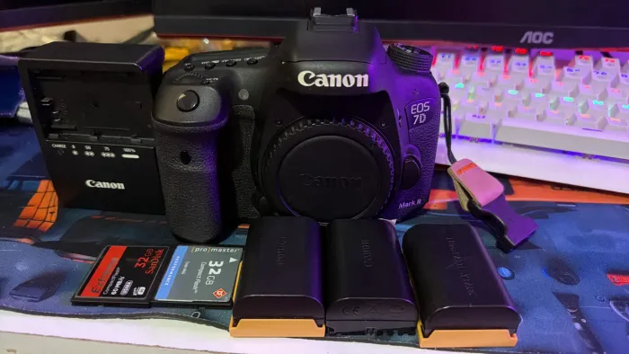 CANON 7D MK2