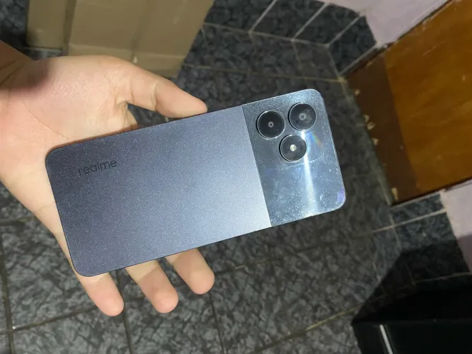 Realme note 50