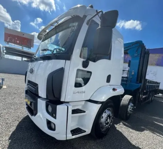 Ford cargo 2429 8x2 bitruck com munck palfinger 45 t