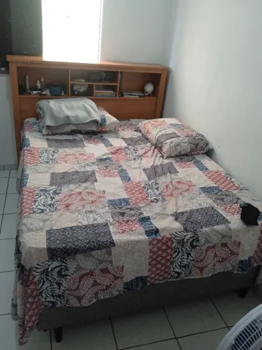 Cama de casal, colchão D33,e cabeceira