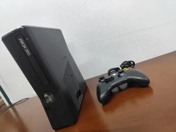 Xbox 360 Desbloqueado + HD Cheio de Jogos + Controle (Revisado)