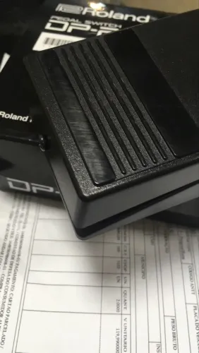Pedal Sustain Roland DP-2 para Teclado