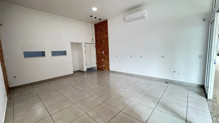 LOJA PARA GASTRONOMIA NO BOULEVARD JACAREÍ / 57M² / ALTO FLUXO