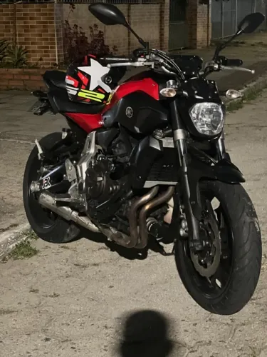 MT07 EM EXELENTE ESTADO