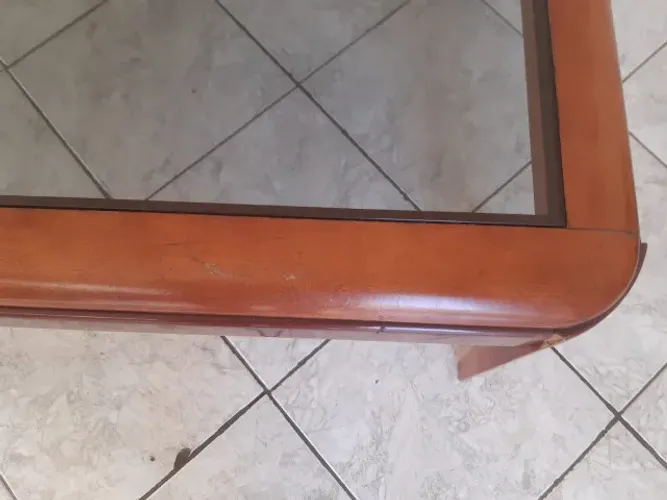 Mesa de Centro com tampo de vidro