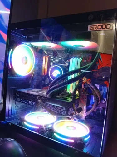 PC GAMER RODA TUDO