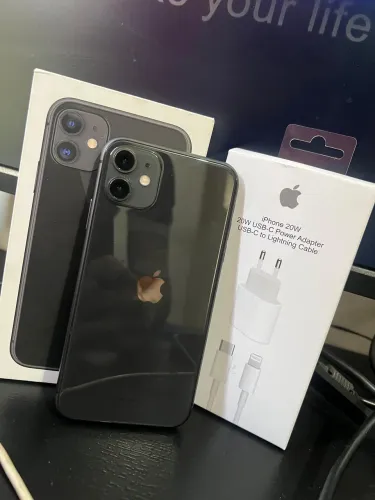 iPhone 11