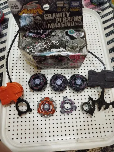 Beyblade gravity Destroyer pack 