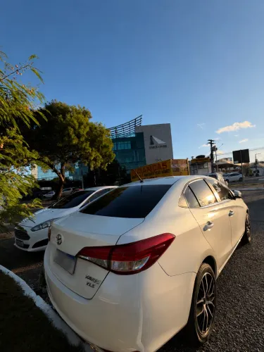 Toyota Yaris XLS Connect Sed. 1.5 Flex 16V Aut. 2021
