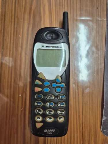 Celular Motorola M3090