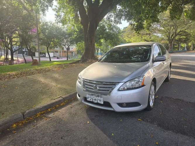 Nissan Sentra SL 2.0/ 2.0 Flex Fuel 16V Aut. 2015