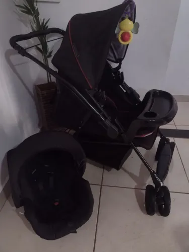 Carrinho+ bebê conforto