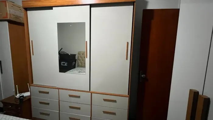 Guarda Roupa Casal com Espelho 3 Portas de Correr 9 Gavetas Espaçoso Grande Madeira