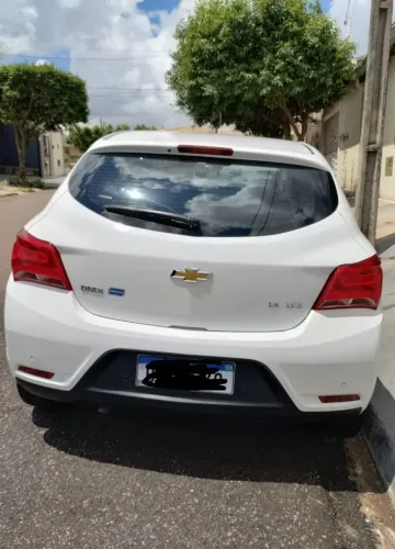 Chevrolet Onix Hatch LTZ 1.4 8V Flex Mec. 4P 2018