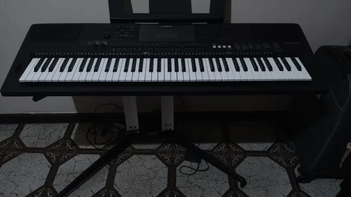 YAMAHA PSR-400 SEMI-NOVO