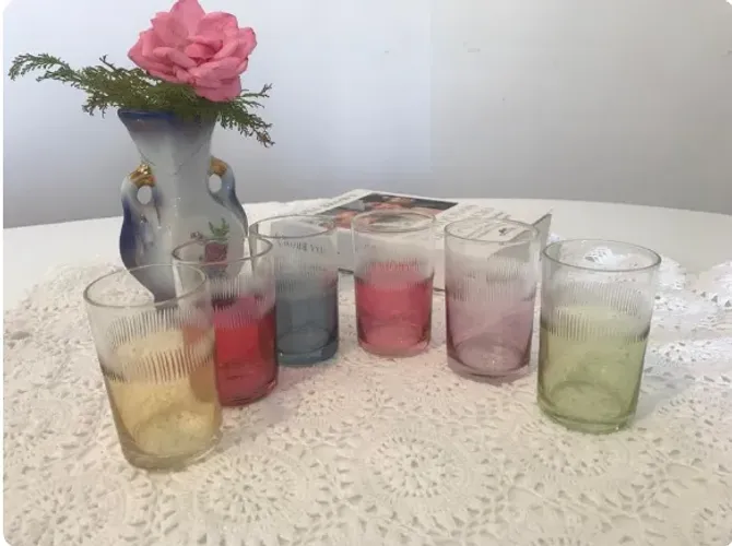 Conjunto com 6 Copinhos de Aperitivo Vintage Coloridos - Anos 70