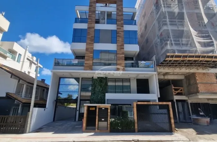 Apartamento duplex (cobertura) com 2 suítes no Del Mare Residence - Praia Canto Grande Mar