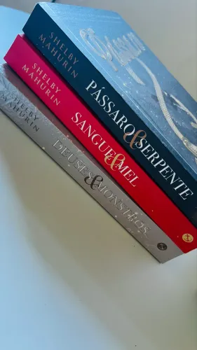 Coleção Pássaro e Serpente - SHELBY MAHURIN