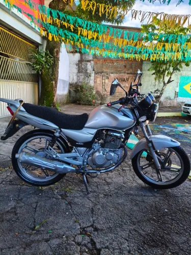 "*VENDO MOTO 150 MUITO ECONÔMICA"