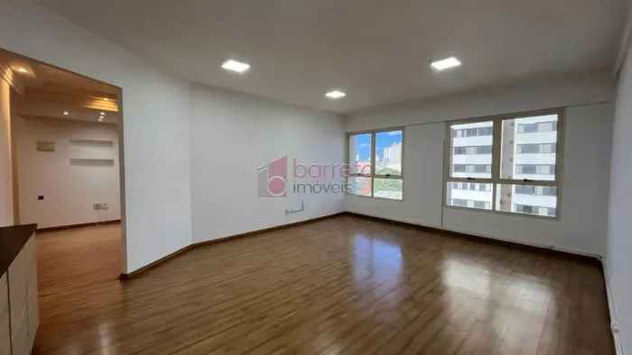 SALA COMERCIAL PARA VENDA E LOCAÇÃO NO EDIFÍCIO SANTA ÂNGELA - JUNDIAÍ/SP