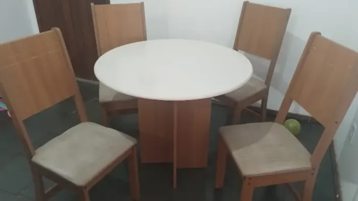 Mesa de jantar redonda