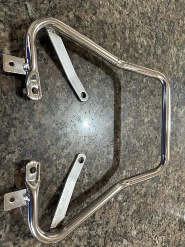 ALÇA TRASEIRA TITAN/FAN/START 160 ? CROMADA ? NOVA