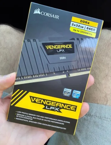 RAM DDR4 2x32 nova
