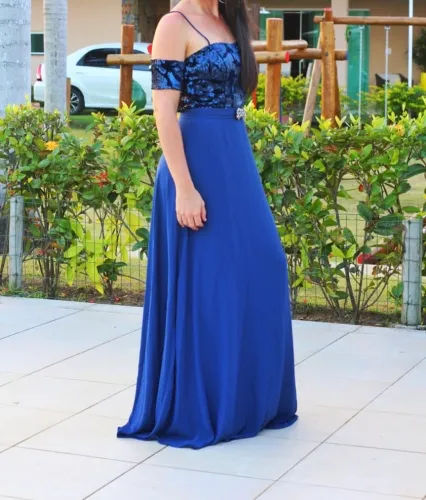 Vestido de Festa Azul Marinho - Corpete Bordado e Saia Fluida (Novo)