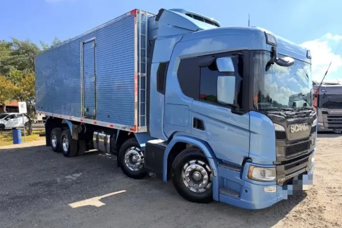 Scania P360 2023 Bitruck Câmara Fria particular