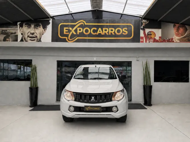 Mitsubishi L200 Triton GL 3.2 CD TB Int. Dies. Mec. 2023