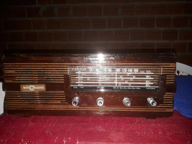 Motoradio funcionando pilha e luz