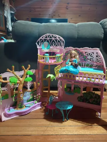 Castelo da Barbie princesa da Ilha