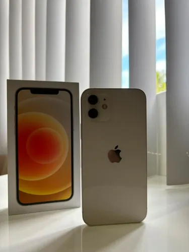 iPhone 12 branco