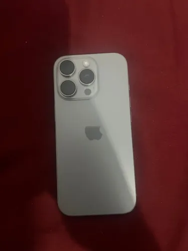 iPhone 16 Pro Usado