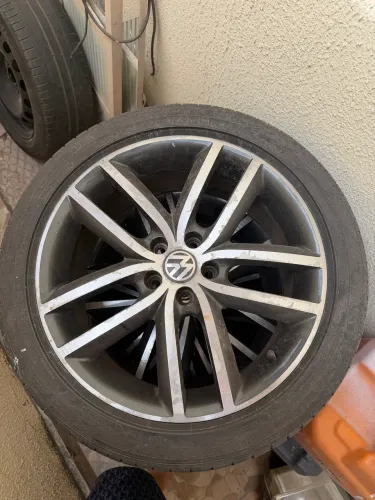 Aro 17 originais do Golf 5/100