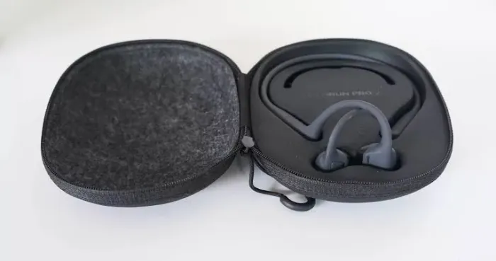 Fones Bluetooth Shokz Sports Openrun Pro2 S820 - Cor Cinza P PretoFones Bluetooth Shokz Sp