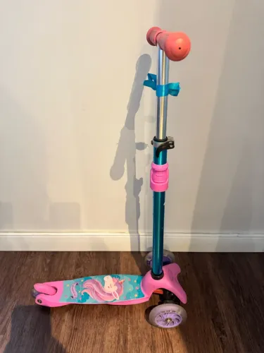 Patinete infantil Unicórnio