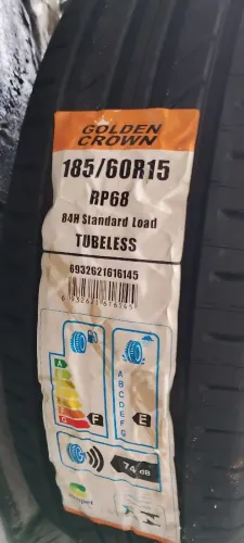 Pneu novo 185 60 15