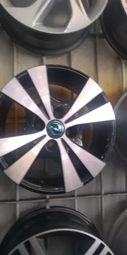 Roda aro 15 Trevo Preta com diamantado VW gol 4X100 jogo