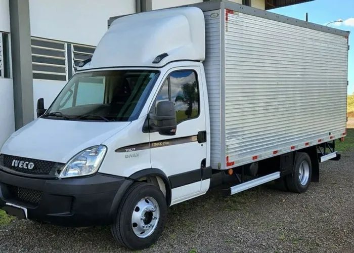 Iveco Daily Baú