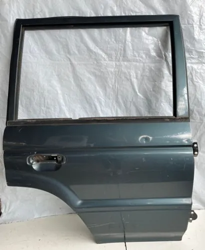 Porta Traseira Direito Pajero 2.8 1995 1996 1997 1998 1999