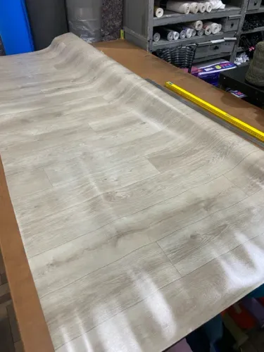 Piso vinílico em manta
