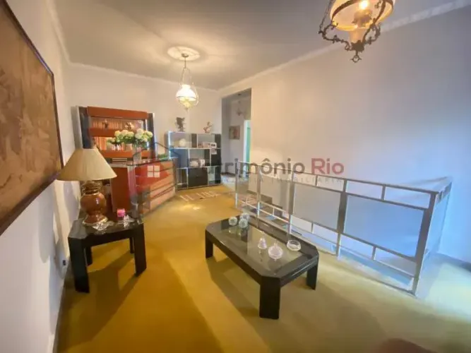 Magnifica Residência Duplex em Vista Alegre com 2salas, 3quartos, 1 suíte, piscina, quinta